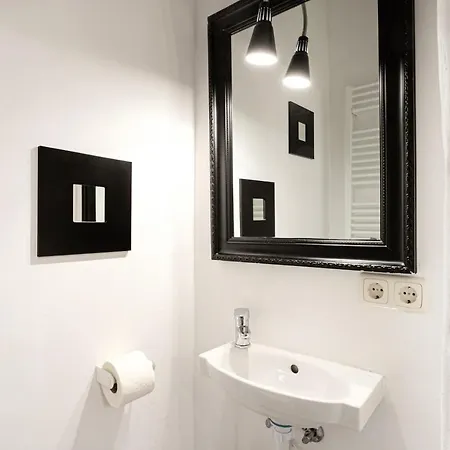 Apartment Silent Old Town Studio By Houseys