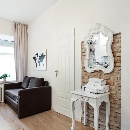 Silent Old Town Studio By Houseys Apartment *